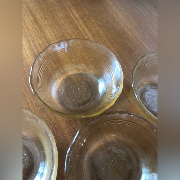 Set of 7 Corning Pyrex Fireside #463 Amber Custard Cups 6 OZ Scallop Edge 175ML - Picture 8 of 12